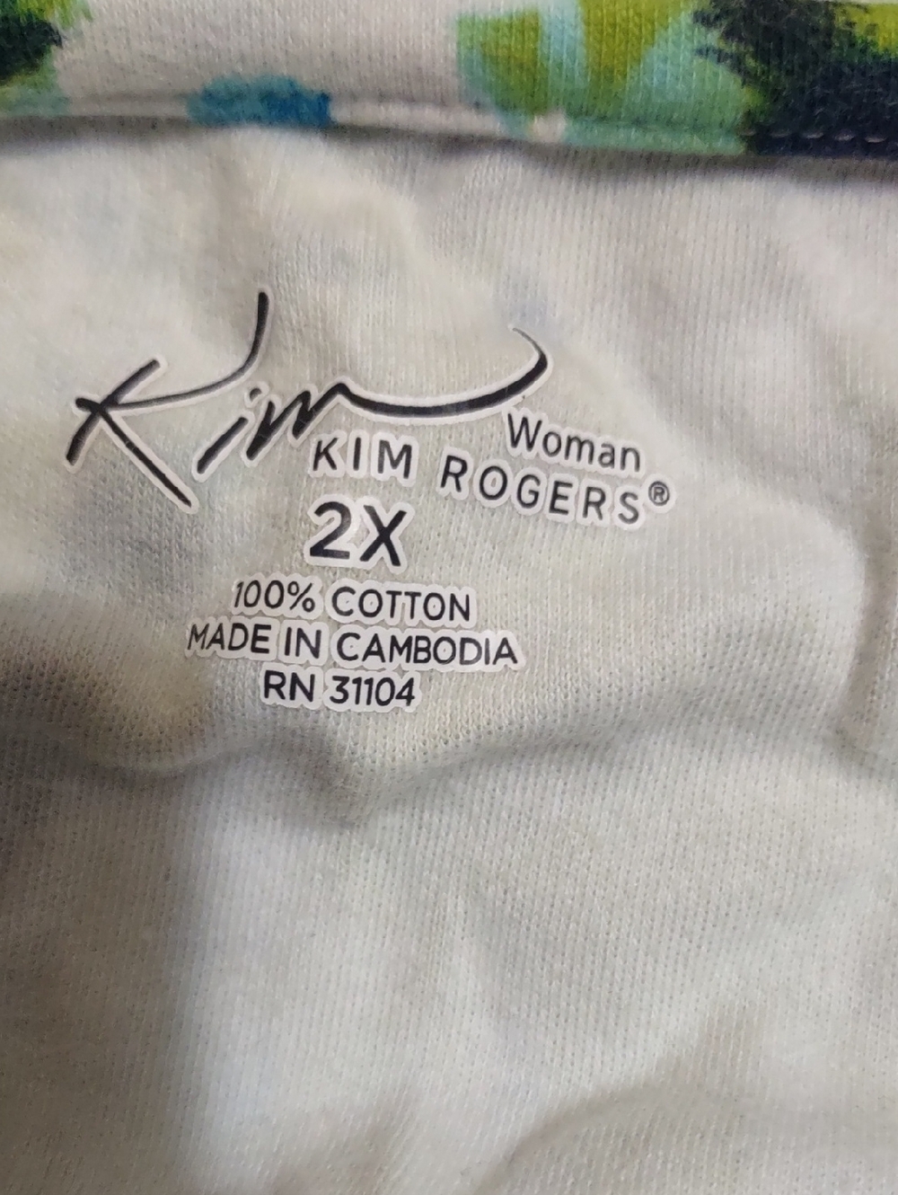 Kim Rogers Colorful Tee Like New - Picture 3 of 3
